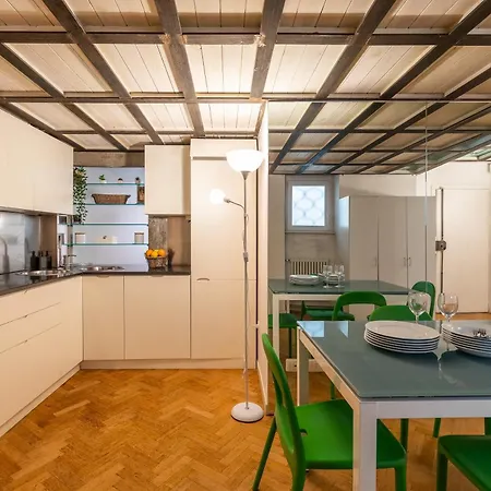 Navona Award Collection *