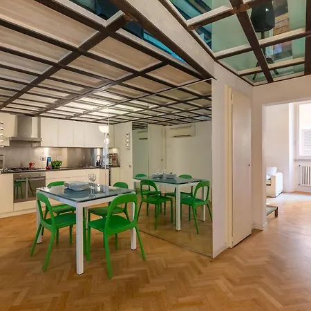 Navona Award Collection